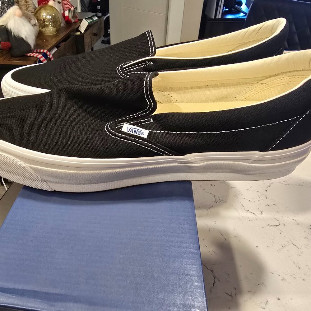 Vans Slip-On Reissue 98 Black White VN000CSEBA2 Men's Size 13 Skate Shoes NEW